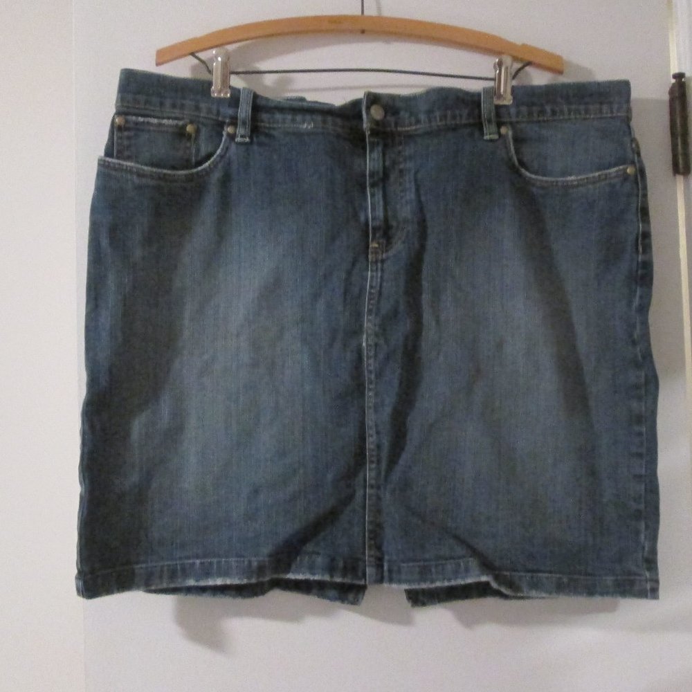 Old Navy Classic Distressed Blue Jean Demin Skirt Low Waist Stretch Plus sz 18